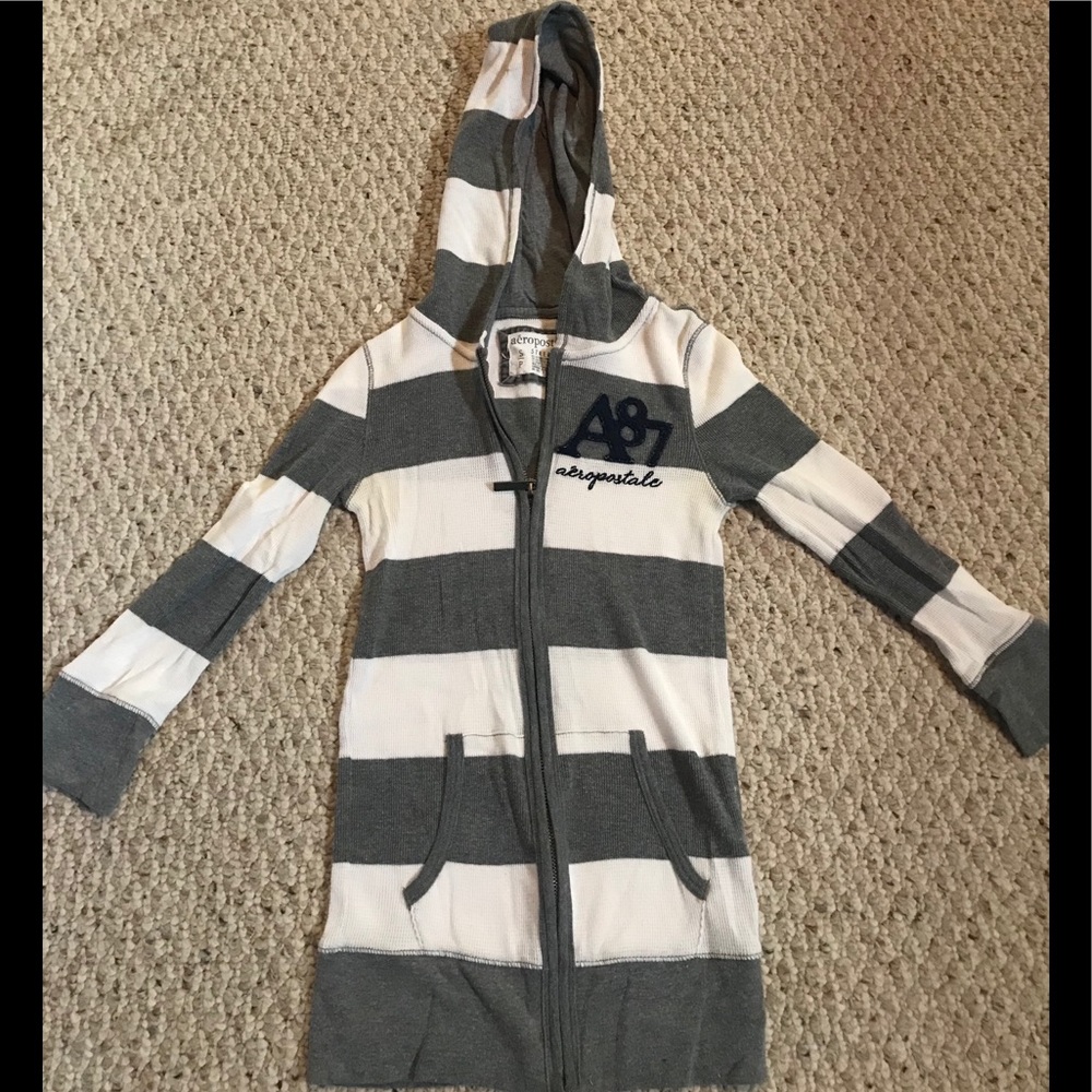 Aeropostale 3/4 sleeve zip up hoodie